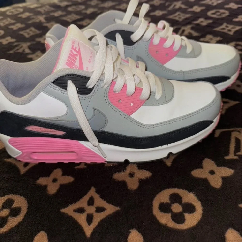 Nike Women's Pink, Gray & White Low-Top Sneakers - Picture 1 of 1